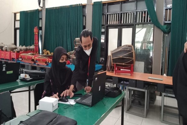 Adaptasi Pesatnya Industri, SMKN 5 Malang Gelar Workshop