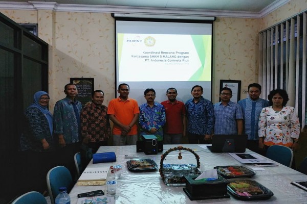 smkn 5 malang Kordinasi Program kerjasama SMKN5 Malang dengan PT. Indonesia Comnets Plus untuk mendukung program Revitalisasi SMKN 5 MALANG